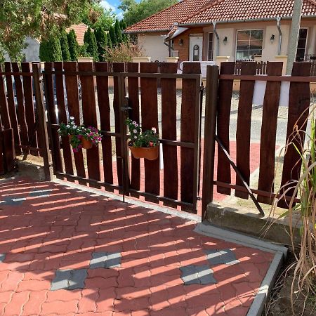 Veresegyház Mandi Apartman מראה חיצוני תמונה